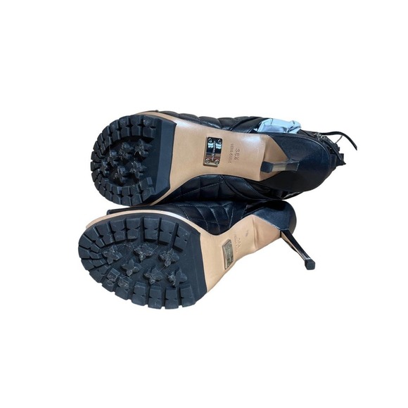 Michael Kors Teagan Boot women's size 8. Quilted/lace up. Have box! - Picture 5 of 6